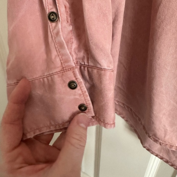 Rose All Day Boyfriend Buttonup - Picture 6 of 6